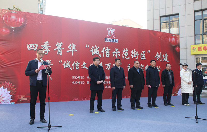 Ѧǅ^(q)\(chng)ʾօ^(q)(chung)\(chng)ĻM(jn)f(wn)һ(dng)³ǽֵe