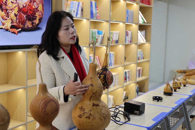 СJ硱Ѧǅ^(q)˴ЌW(xu)_չJĻM(jn)У@(dng)